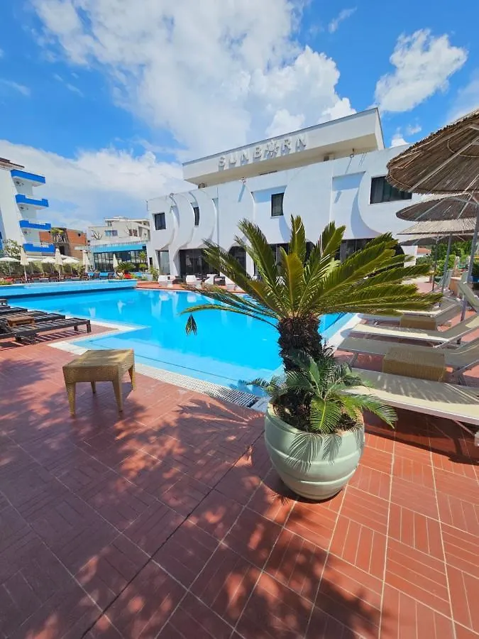 Sunborn Hotel Golem