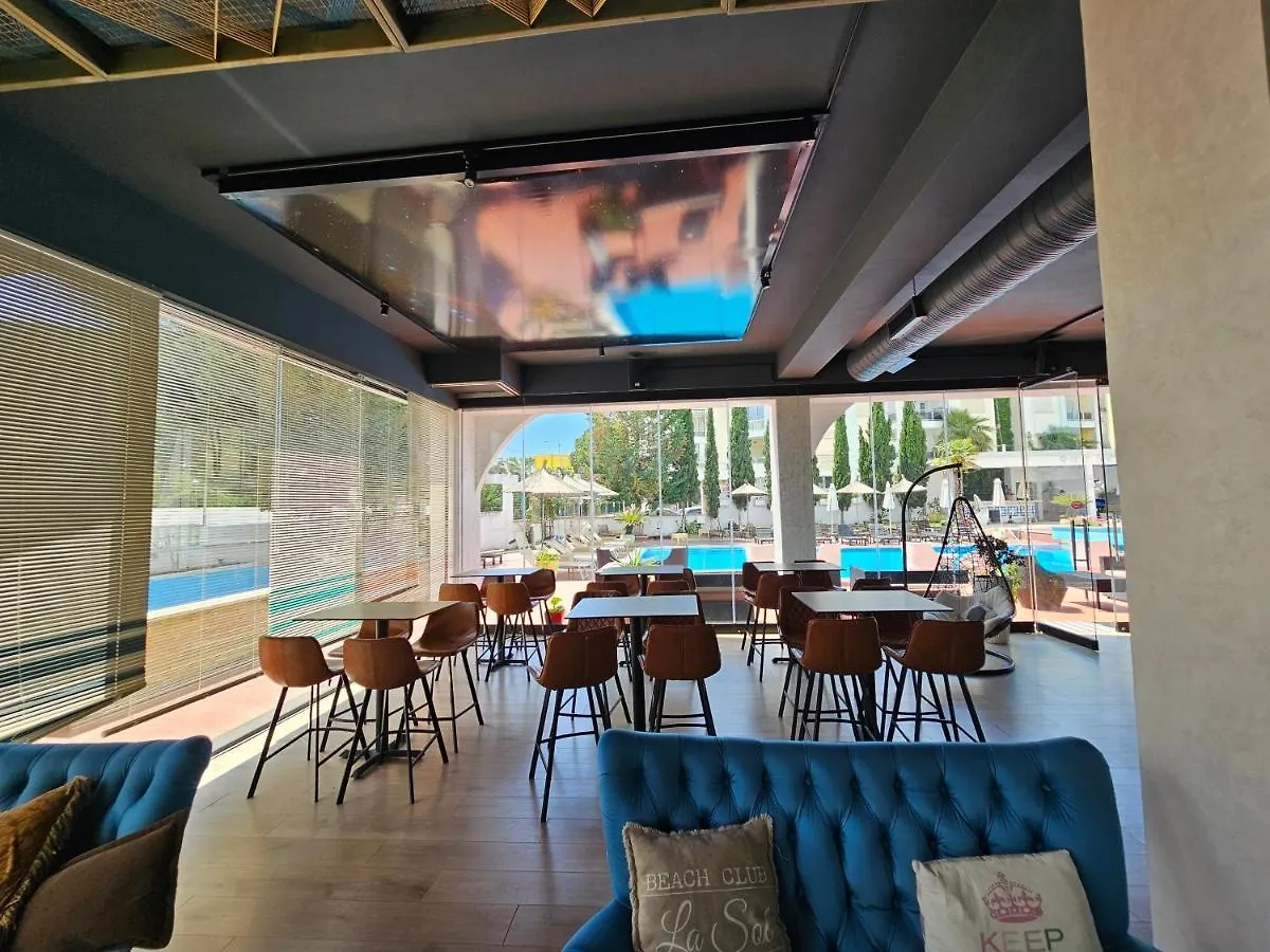 Sunborn Hotel Golem  Αλβανία