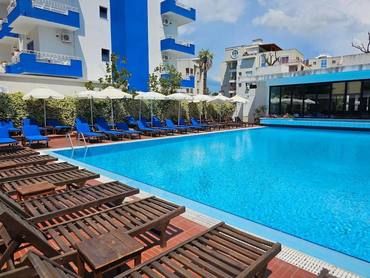 Sunborn Hotel Голем