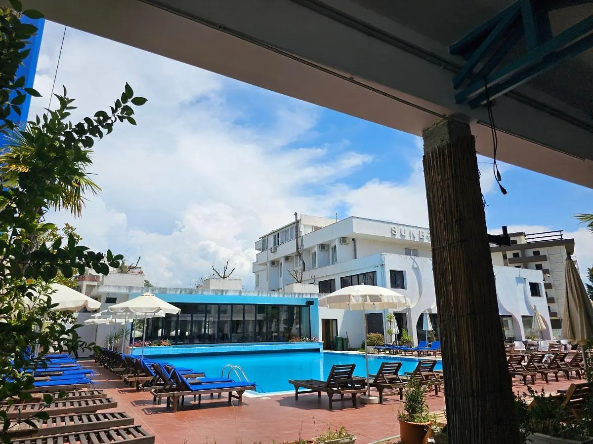 Sunborn Hotel Голем 3*,