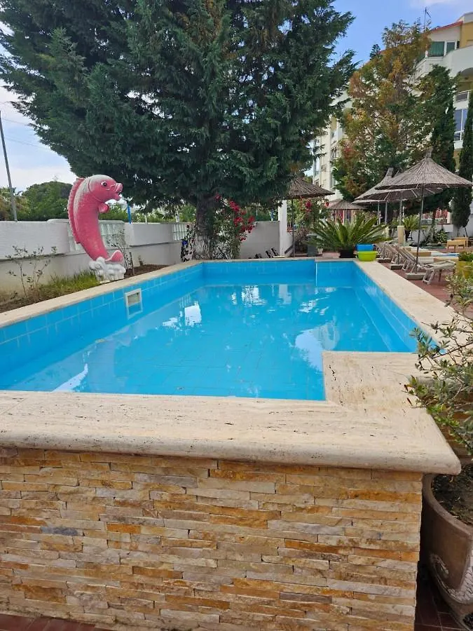 Sunborn Hotel Голем 3*,